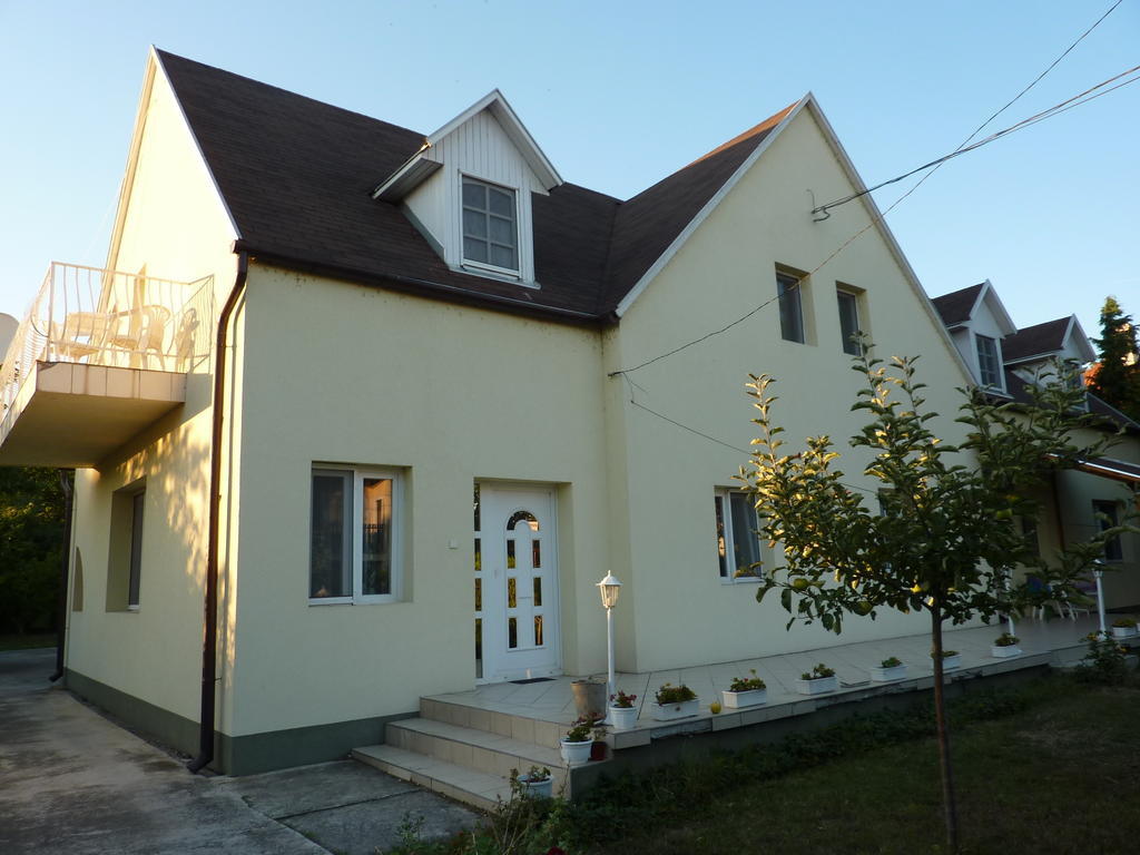 Appartement Bridgehaus à Balatonfüred Extérieur photo